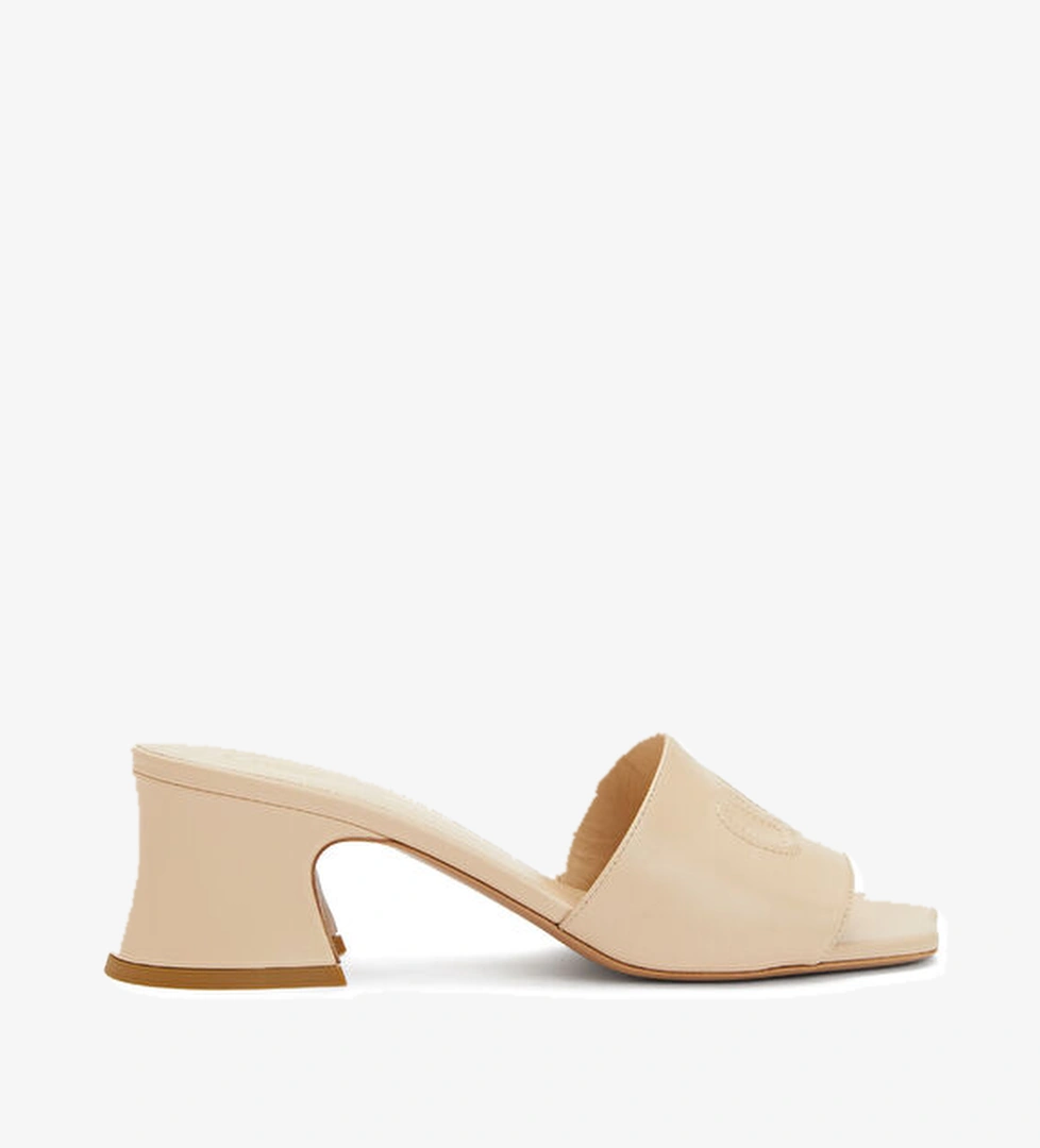 Chloe Flower Bej Kadın Terlik model görseli