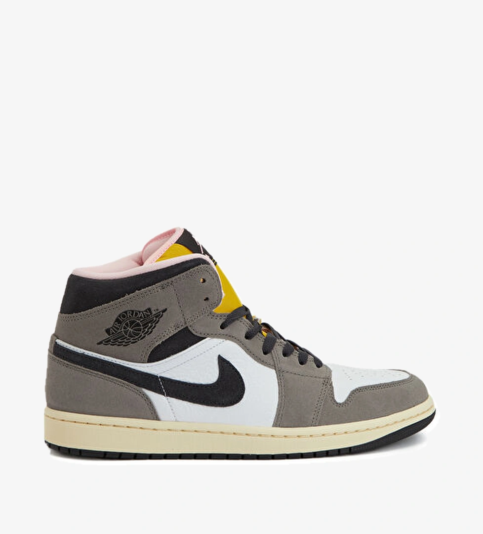 Nike Air Jordan 1 Mid Se Beyaz Erkek Deri Sneaker model görseli