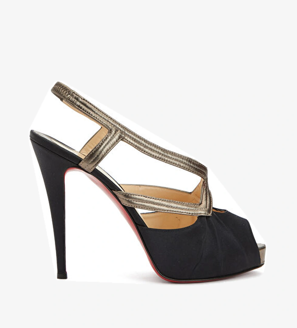 Beymen Reborn Christian Louboutin Topuklu Ayakkabı model görseli
