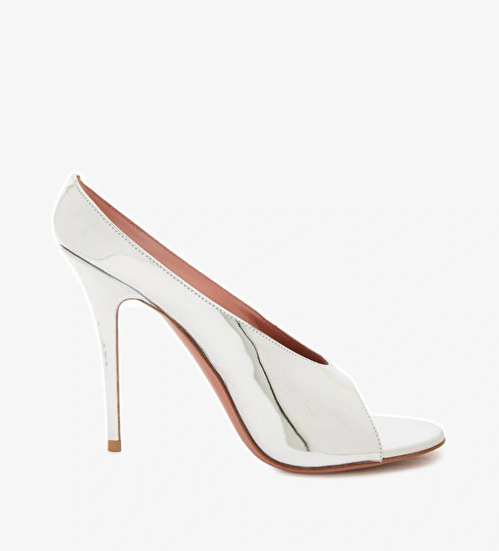 Amina Muaddi Anok Silver Kadın Deri Terlik model görseli