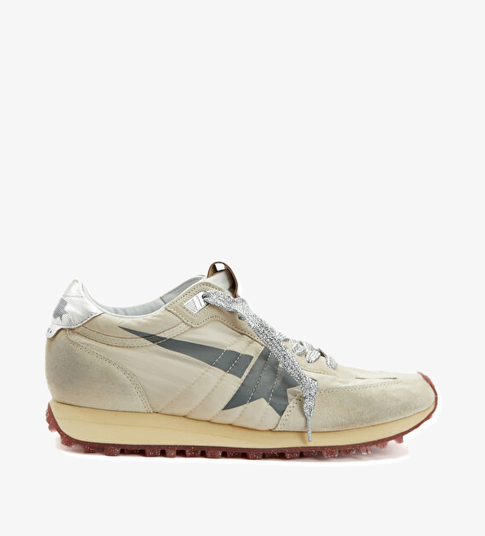 Golden Goose Gri Bej Kadın Sneaker model görseli