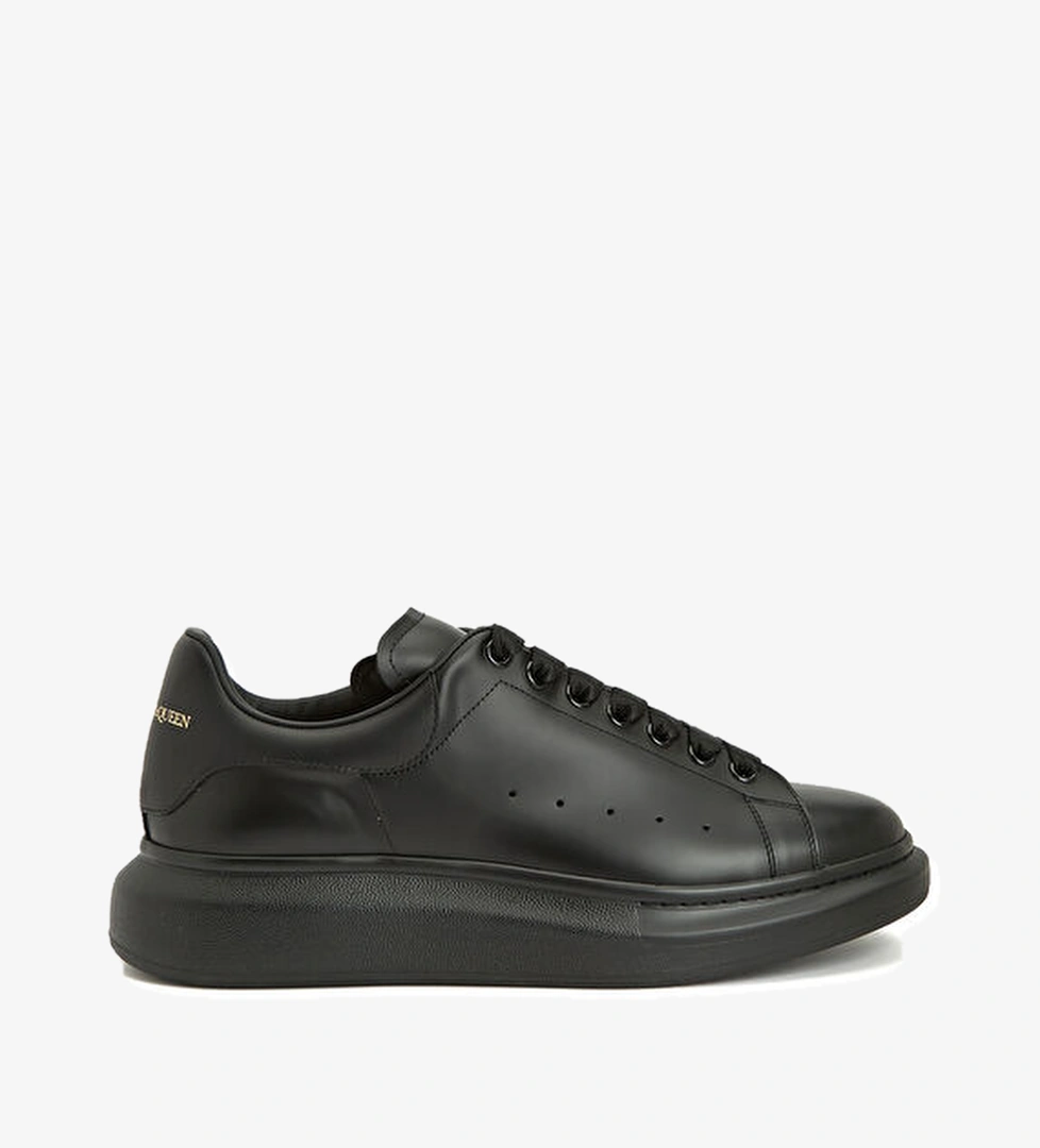 Mcqueen Oversized Siyah Erkek Deri Sneaker model görseli
