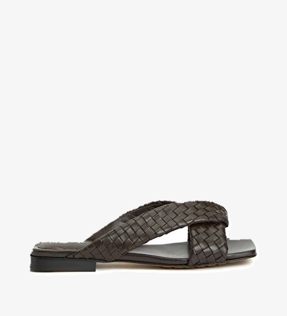 Bottega Veneta Riva Koyu Kahverengi Kadın Deri Terlik model görseli