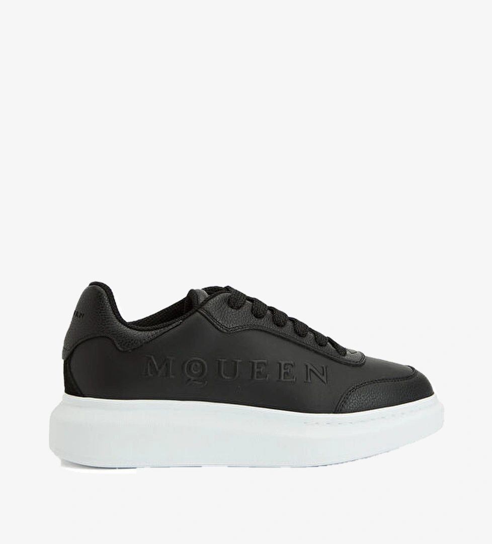Mcqueen Oversized Siyah Erkek Deri Sneaker model görseli