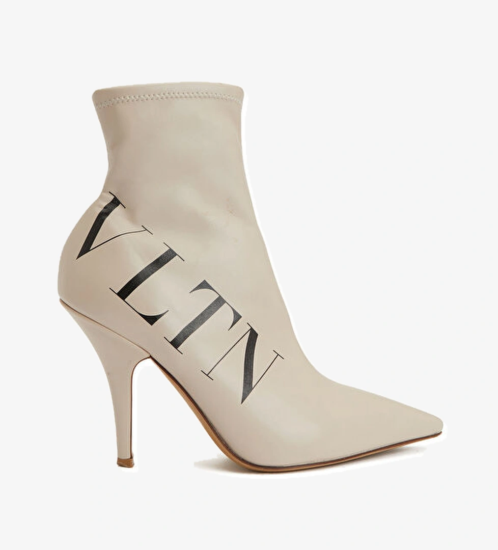 Beymen Reborn Valentino Garavani Topuklu Bot model görseli