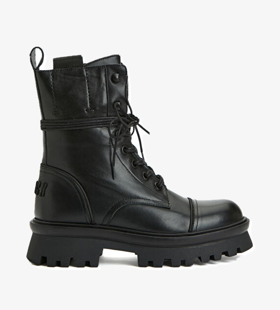 Divarese Siyah Kadın Deri Bot model görseli