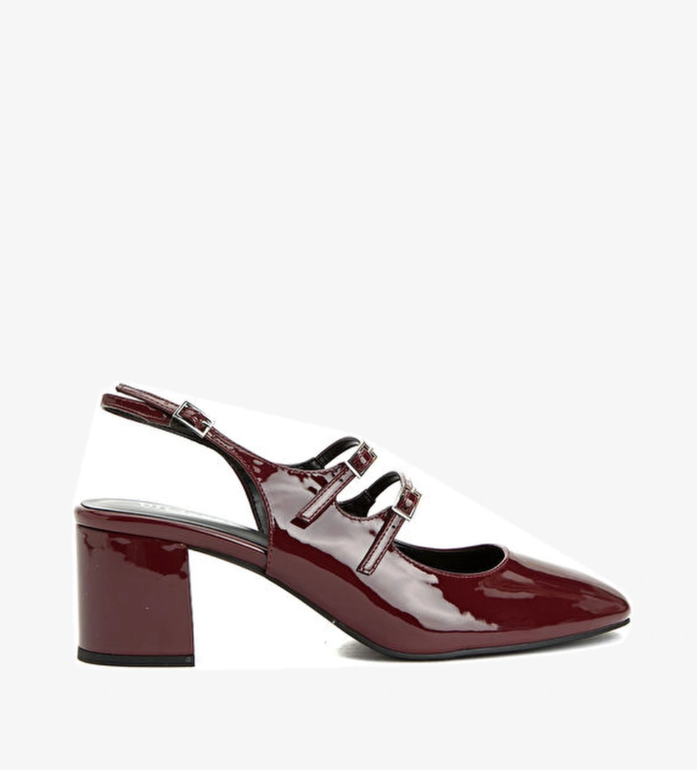 Divarese Bordo Kadın Bantlı Ayakkabı model görseli