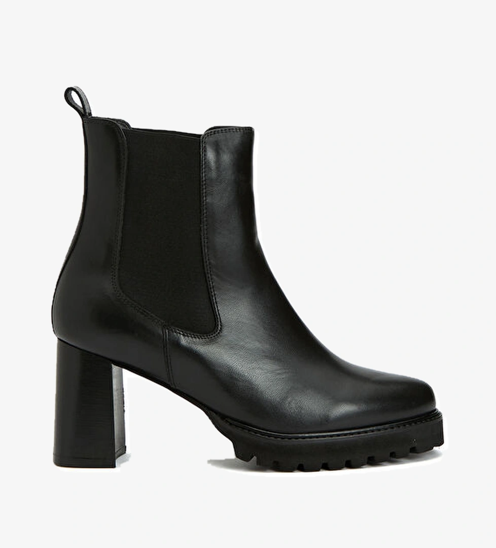 Divarese Siyah Kadın Süet Bot model görseli