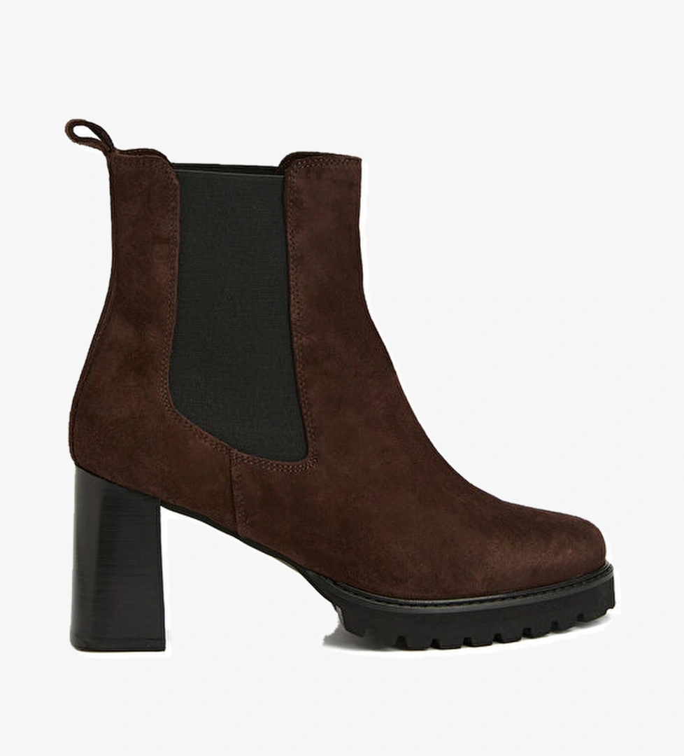 Divarese Kahverengi Kadın Süet Deri Bot model görseli