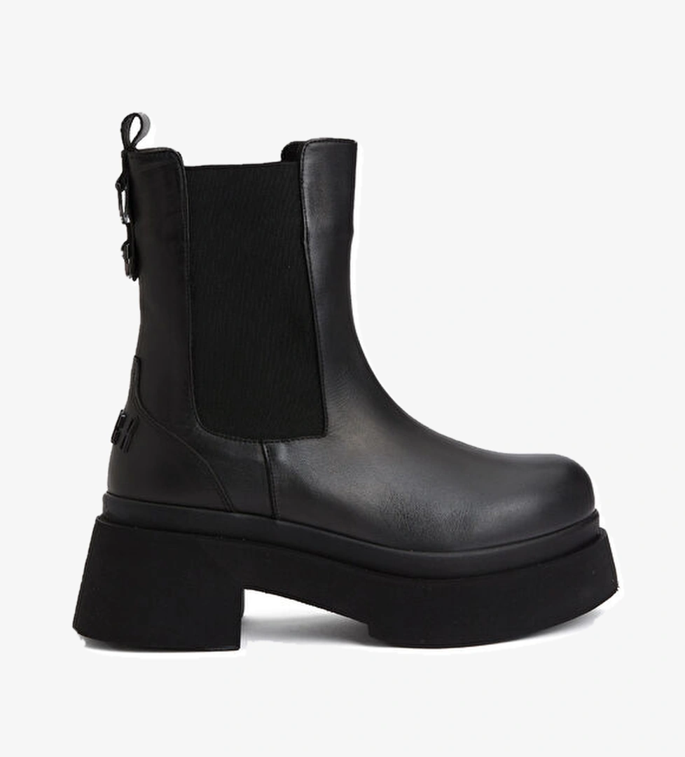 Divarese Siyah Kadın Lastikli Deri Bot model görseli