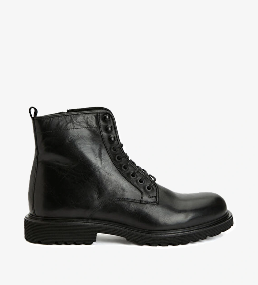 Divarese Siyah Erkek Deri Bot model görseli