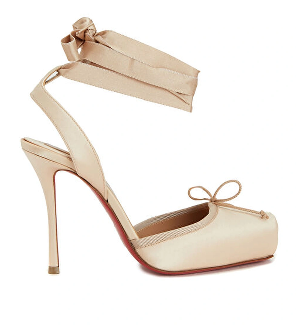 Christian Louboutin Cassia Nude İpek Topuklu Ayakkabı model görseli