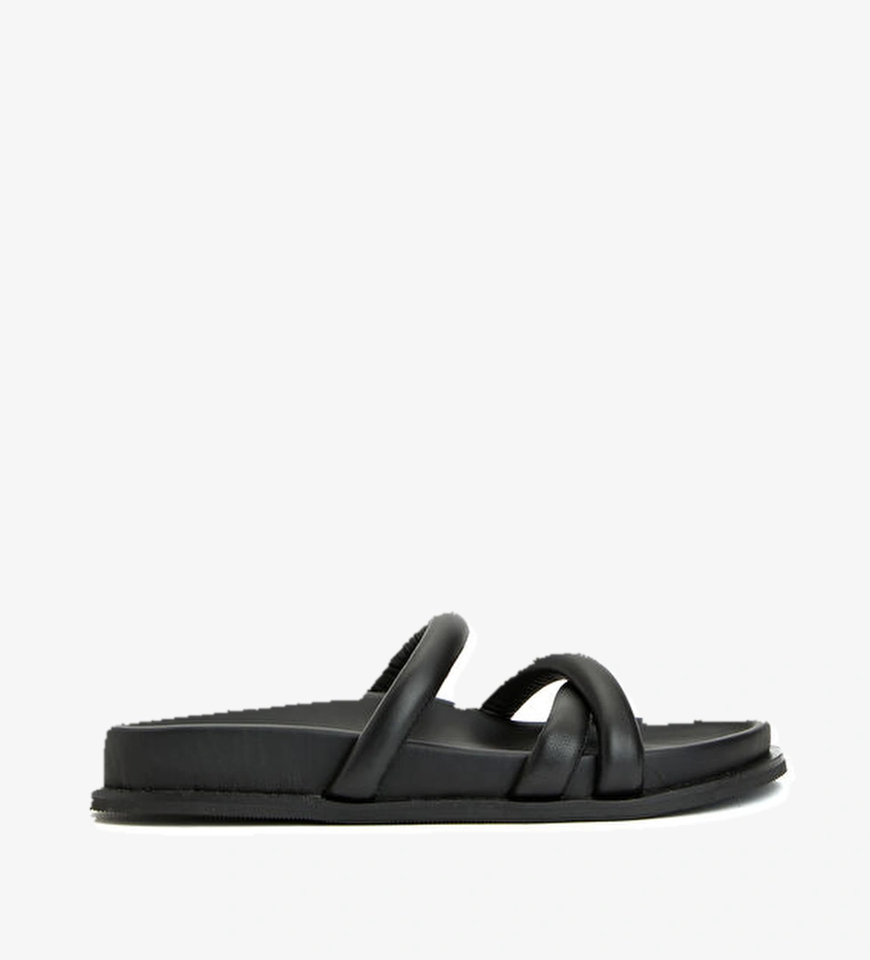 St. Agni Siyah Kadın Deri Terlik model görseli