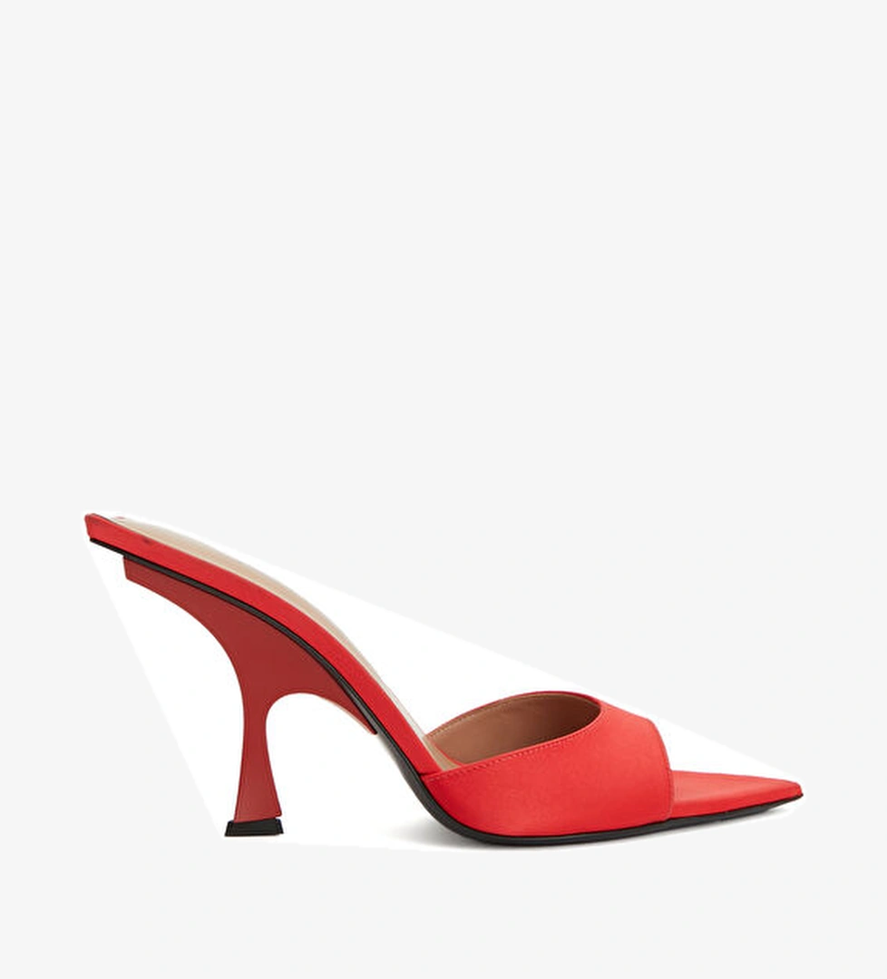 Beymen Reborn The Attico Kadın Terlik model görseli