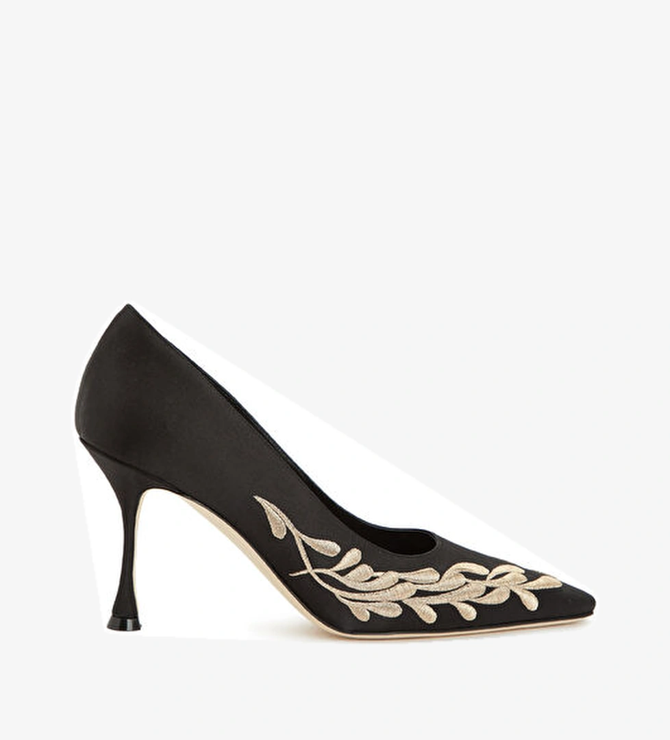 Manolo Blahnik Rabata Siyah Gold Topuklu Ayakkabı model görseli