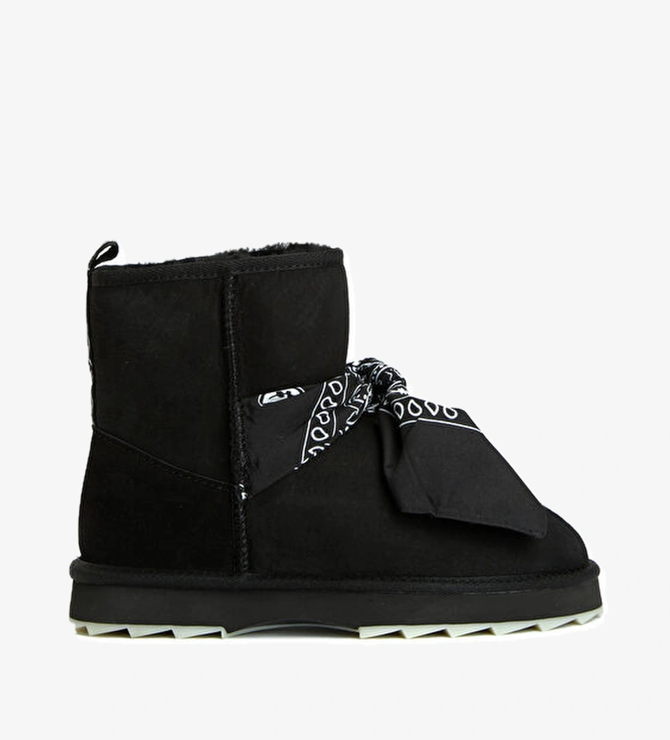 Emu Sharky Mini Bandana Siyah Kadın Deri Bot model görseli