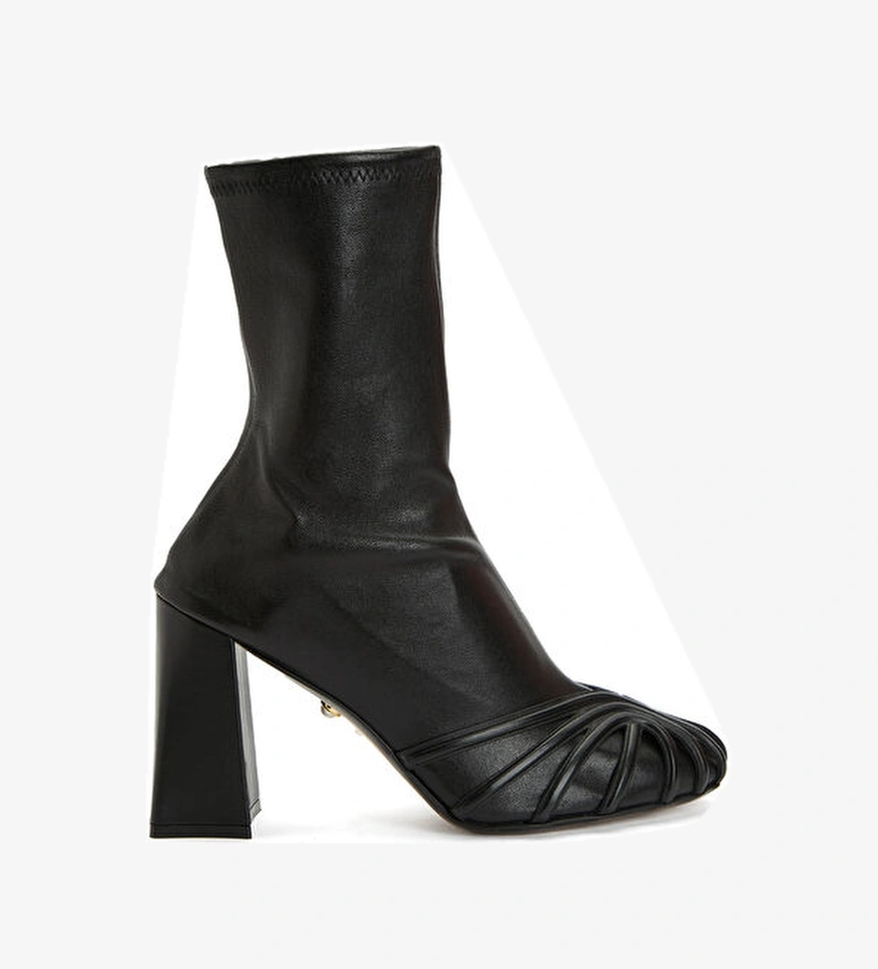 Alevi Siyah Kadın Deri Bot model görseli