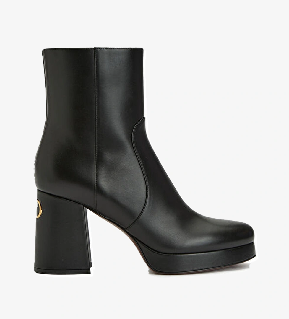 Valentino Garavani Siyah Kadın Bot model görseli