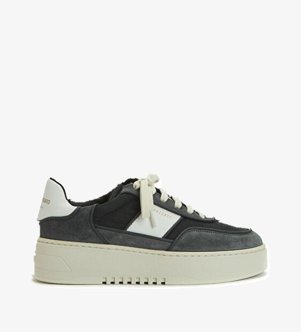 Axel Arigato Orbit Siyah Kadın Deri Sneaker model görseli