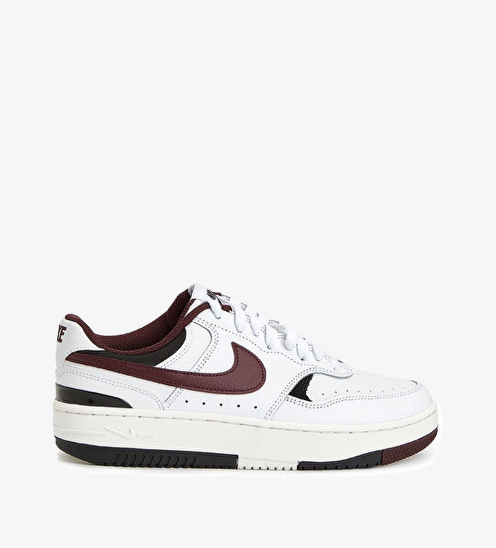 Nike Gamma Force Beyaz Kadın Deri Sneaker model görseli