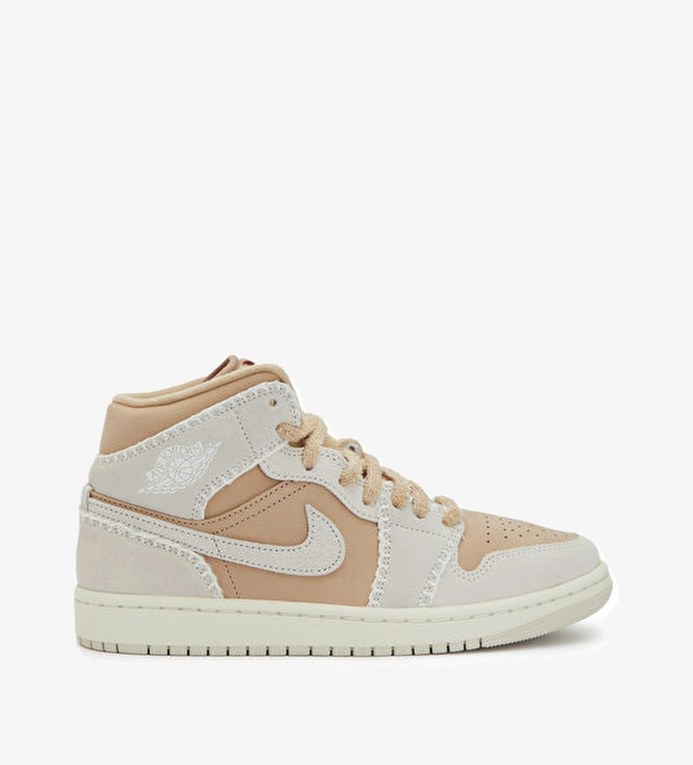 Nike Air Jordan 1 Kahverengi Kadın Deri Sneaker model görseli