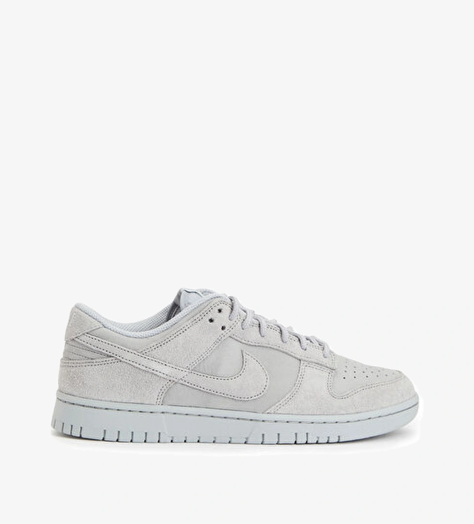 Nike Dunk Retro SE Gri Erkek Deri Sneaker model görseli