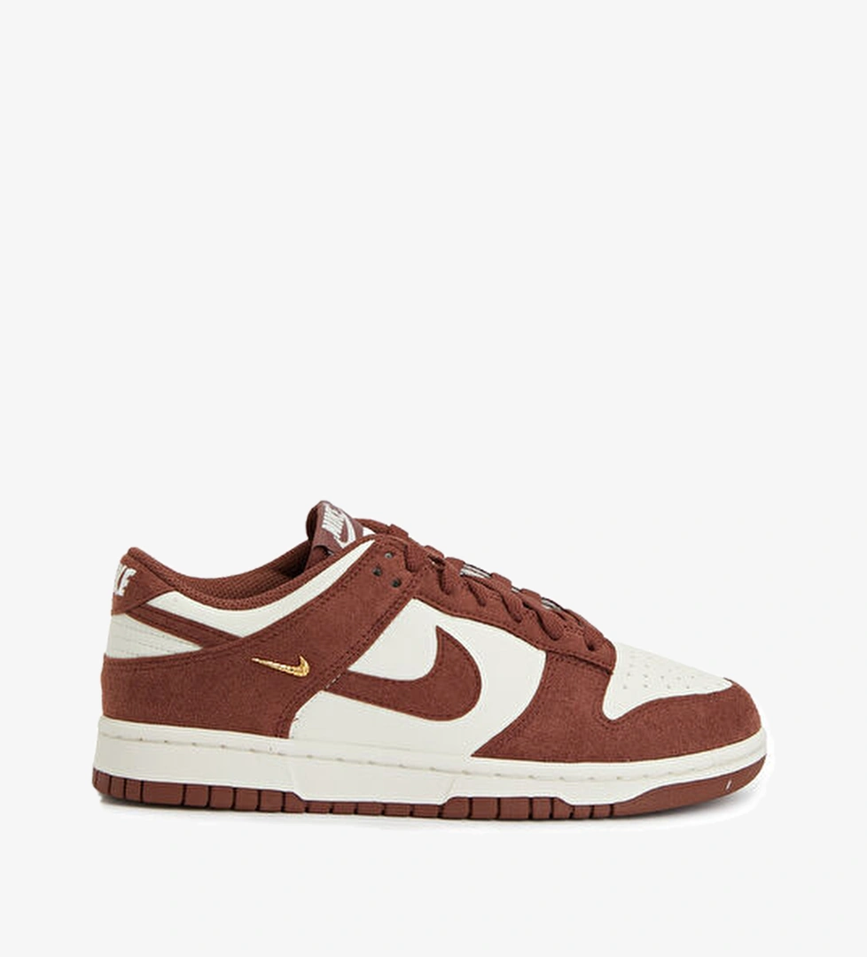 Nike Dunk Beyaz Kadın Sneaker model görseli