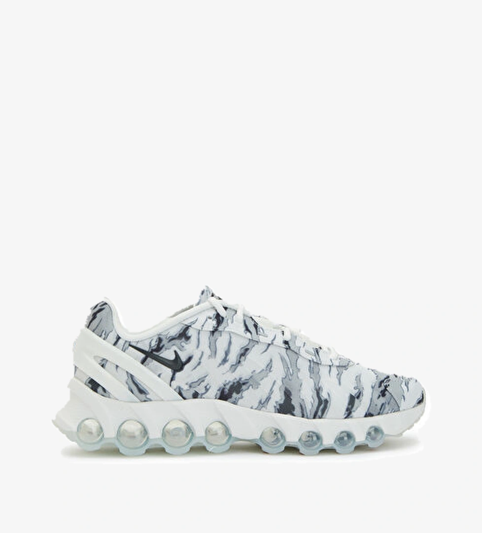 Nike Air Max DN8 Premium Beyaz Erkek Sneaker model görseli