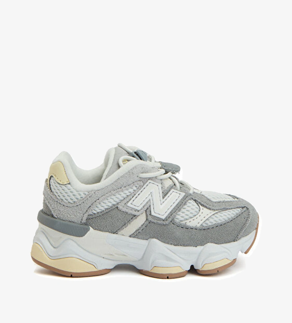 New Balance 9060 Çocuk Deri Sneaker model görseli