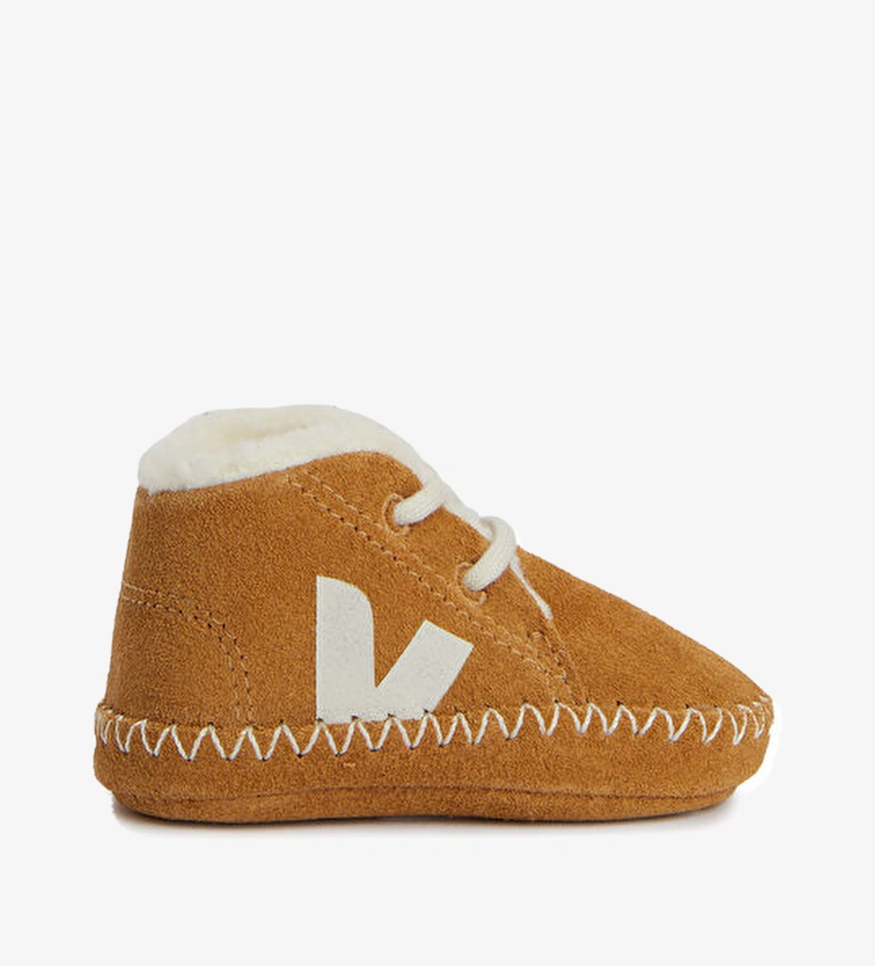 Veja X Milk Baby Taba Çocuk Süet Sneaker model görseli