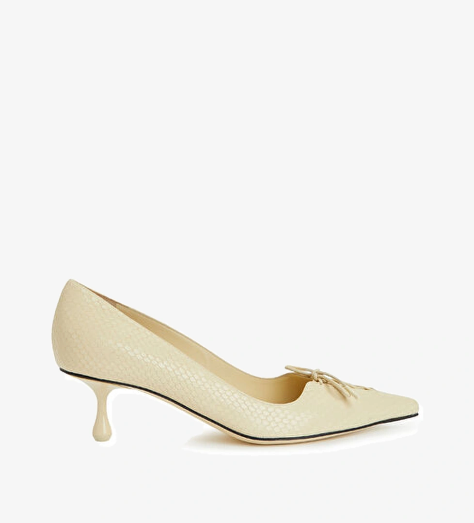 Jimmy Choo Scarlett Kırık Beyaz Deri Topuklu Ayakkabı model görseli