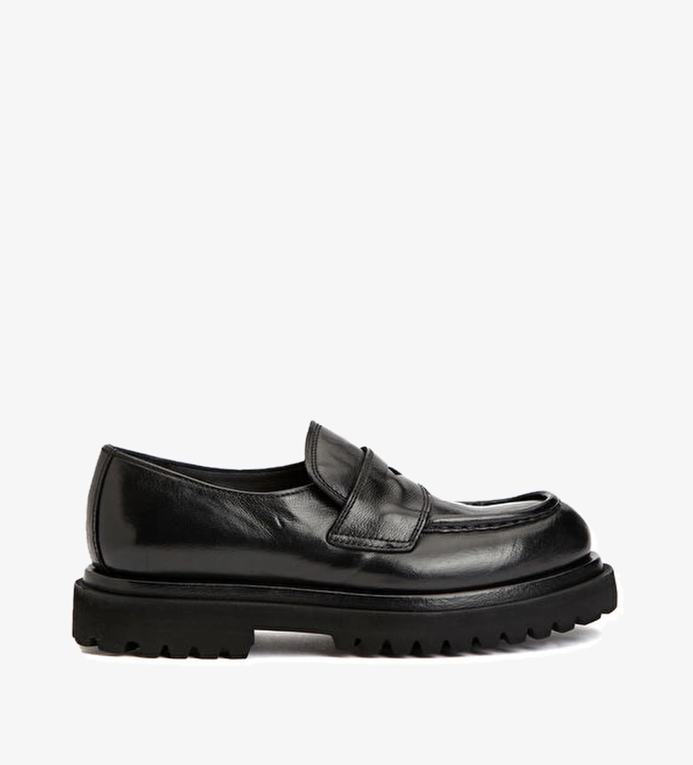 Officine Creative Siyah Kadın Deri Loafer model görseli