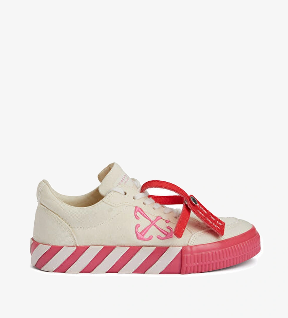 Beymen Reborn Off-White Kadın Sneakers model görseli