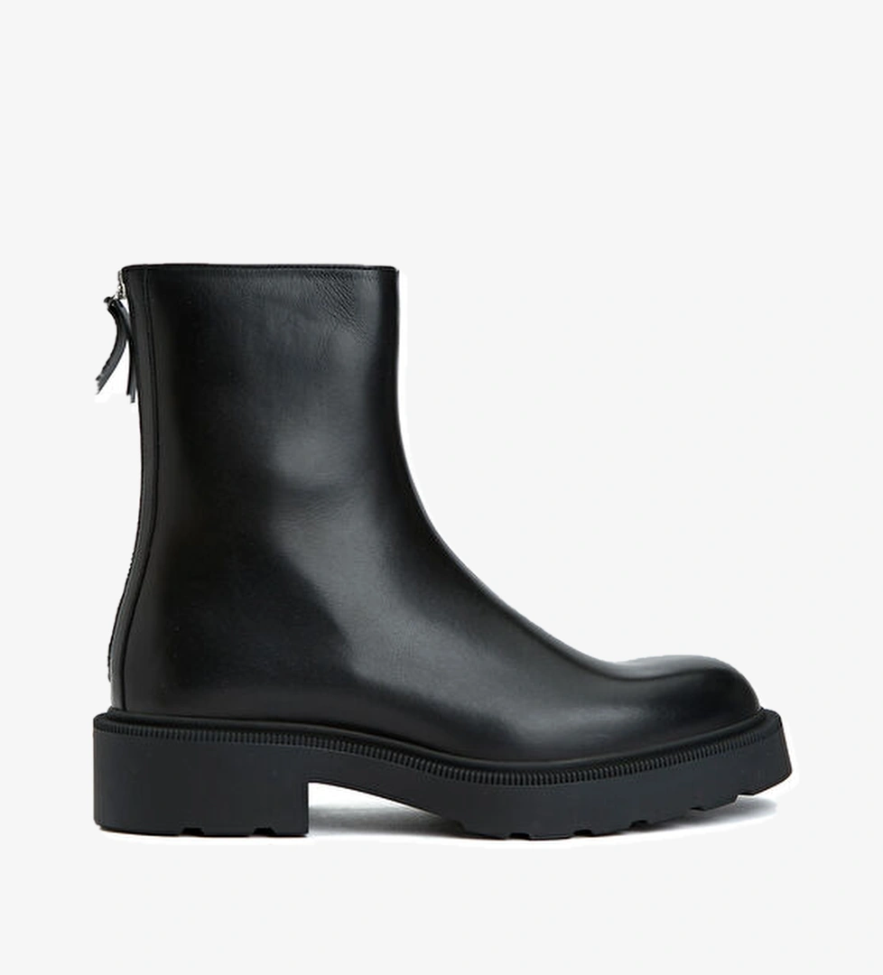 The Row Siyah Kadın Deri Bot model görseli