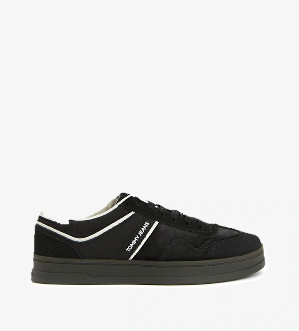 Tommy Jeans The Greenwich Siyah Kadın Süet Sneaker model görseli