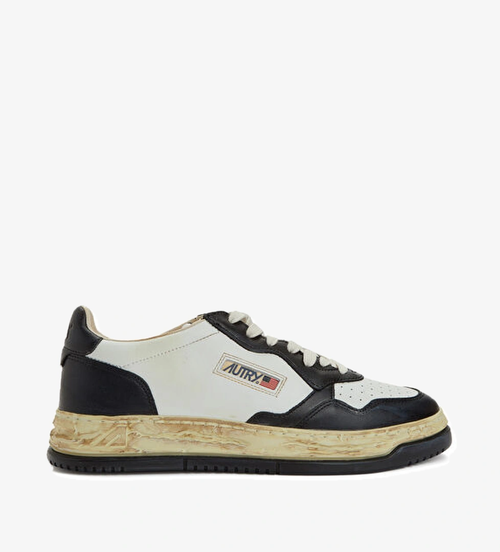 Autry Siyah Beyaz Erkek Deri Sneaker model görseli