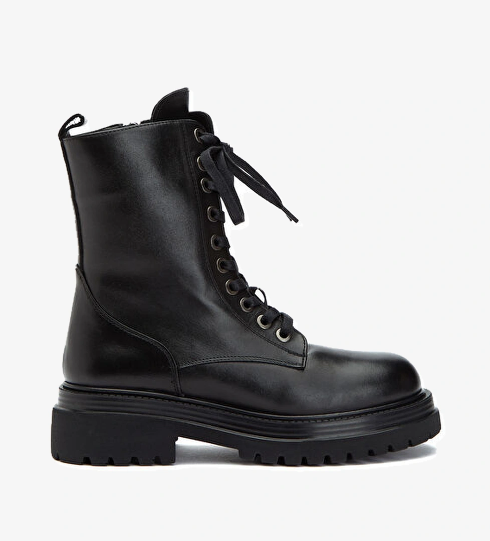 Beymen Club Siyah Kadın Deri Bot model görseli