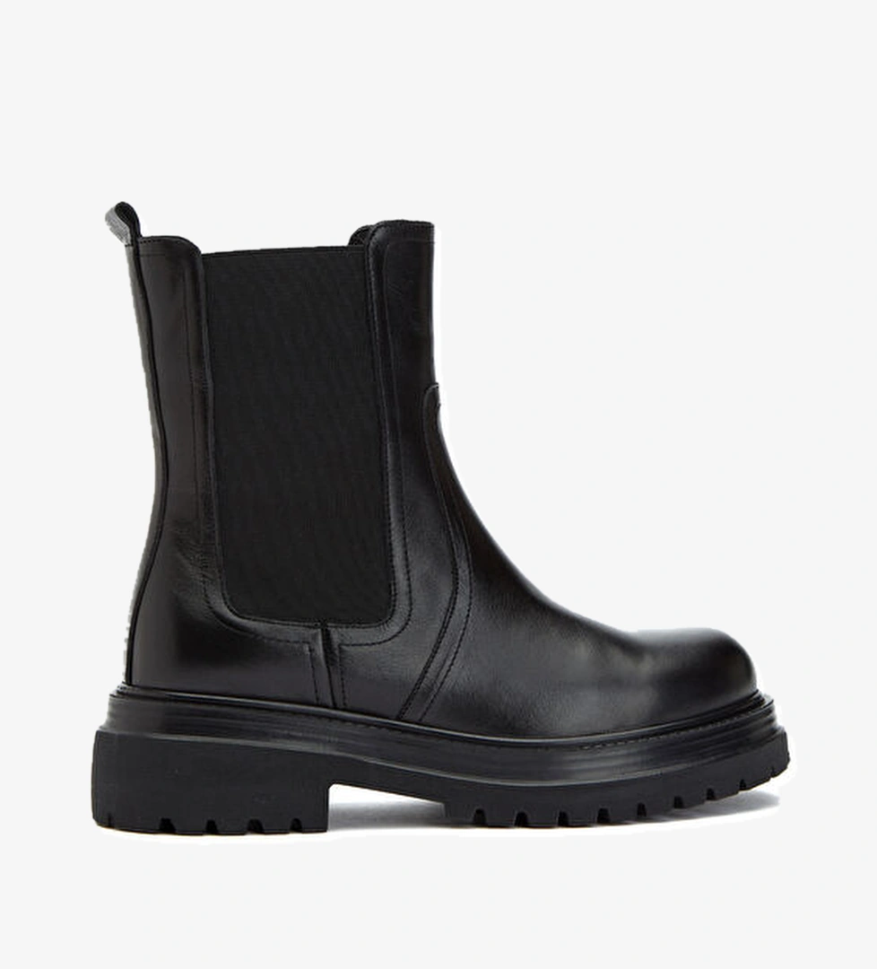 Beymen Club Siyah Kadın Deri Bot model görseli