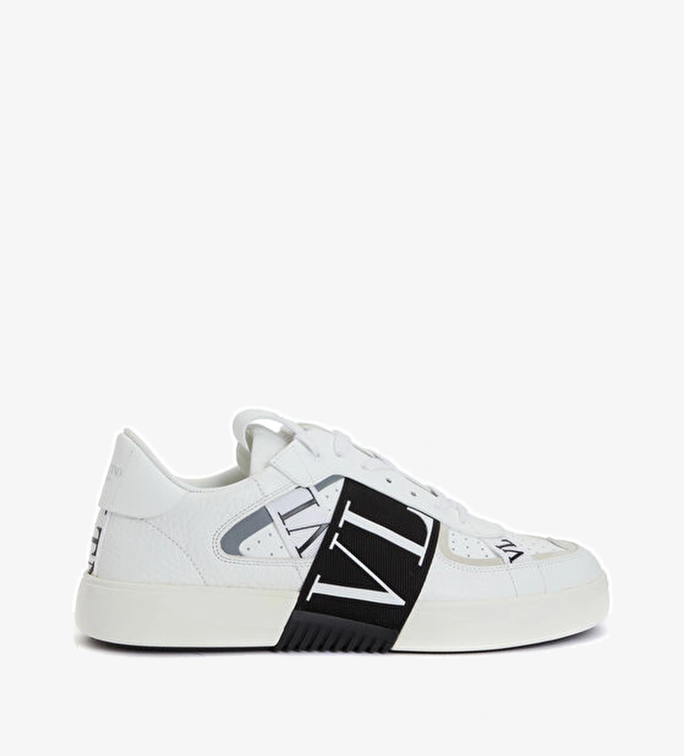 Beymen Reborn Valentino Garavani Erkek Sneakers model görseli