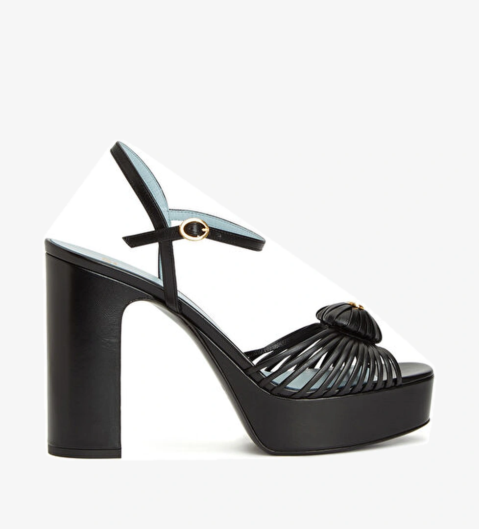 Valentino Garavani Siyah Kadın Deri Sandalet model görseli