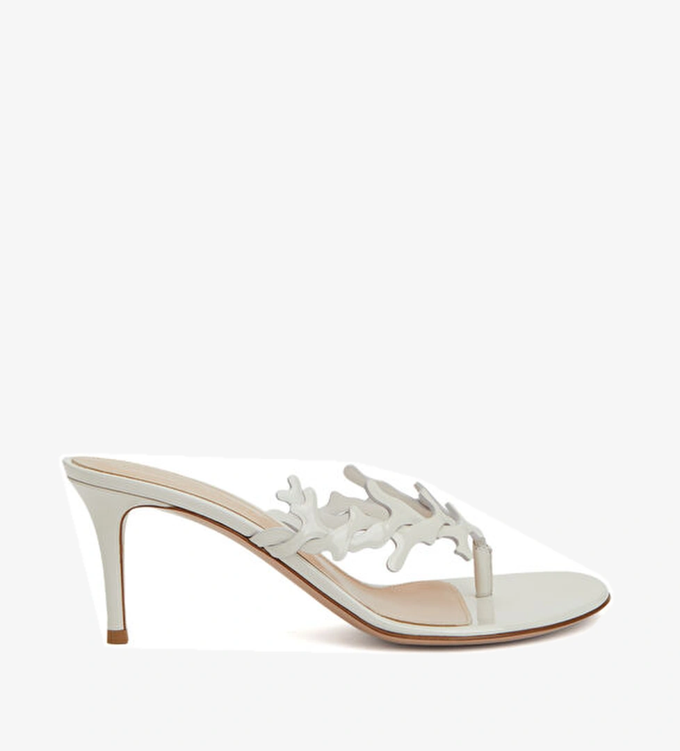 Beyaz Kadın Deri Terlik - Görsel 1