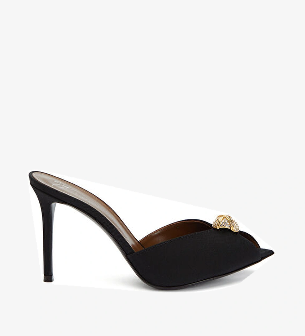 Siyah Kadın Terlik - Görsel 1