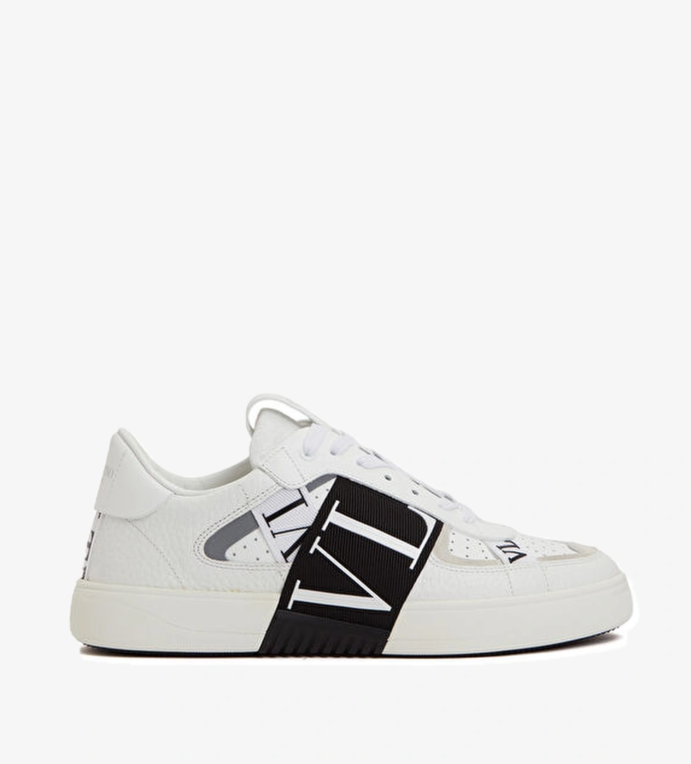 Beymen Reborn Valentino Garavani Erkek Sneakers model görseli