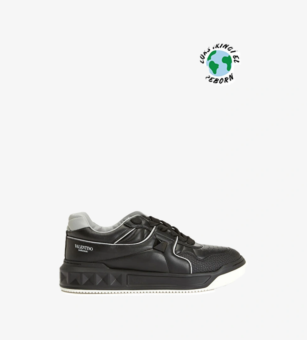 Beymen Reborn Valentino Garavani Erkek Sneakers model görseli