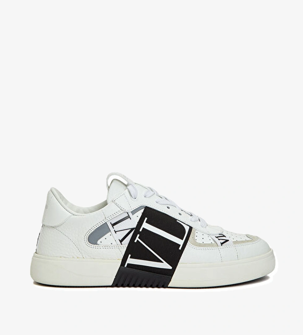 Beymen Reborn Valentino Garavani Erkek Sneakers model görseli