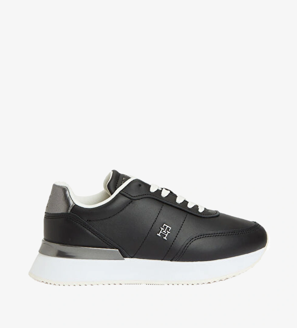Tommy Hilfiger Chic Fashion Runner Siyah Kadın Deri Sneaker model görseli