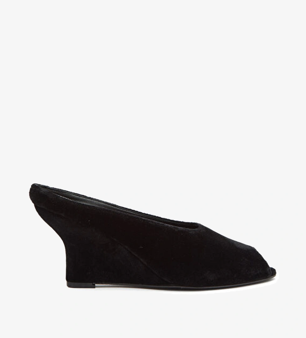 Toteme Siyah Kadife Dokulu Kadın Terlik model görseli