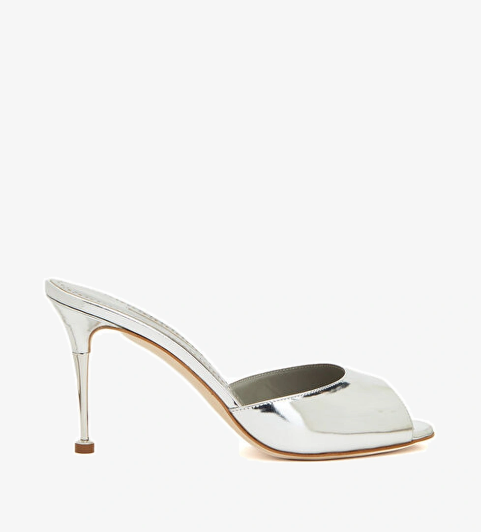 Manolo Blahnik Astucla Silver Kadın Deri Terlik model görseli