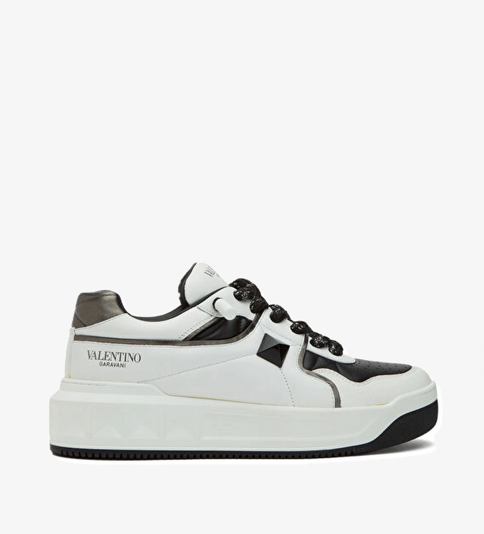 Beymen Reborn Valentino Garavani Erkek Sneakers model görseli