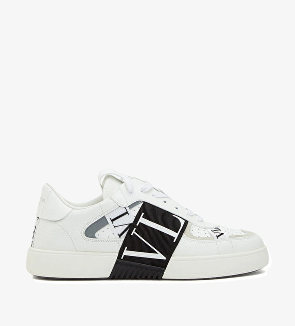 Beymen Reborn Valentino Garavani Erkek Sneakers model görseli